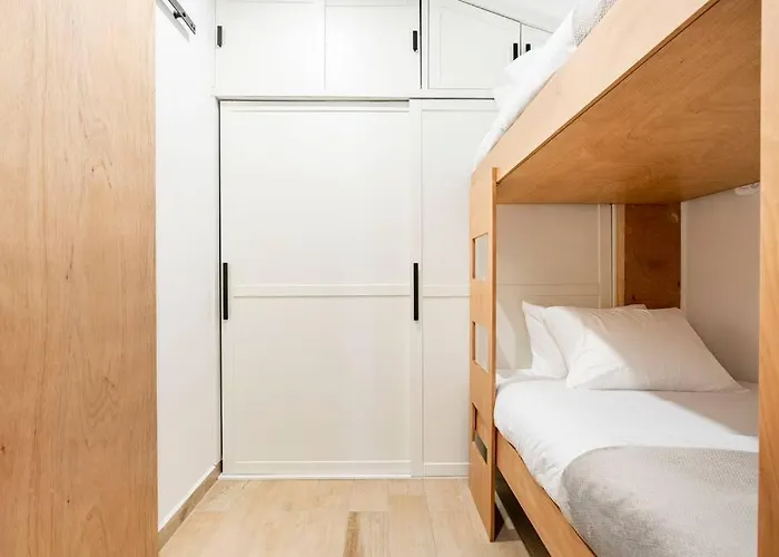 Charming 2br 2ba Historic Building Few Steps Parque España In Trendy Colonia Condesa Apartamento *